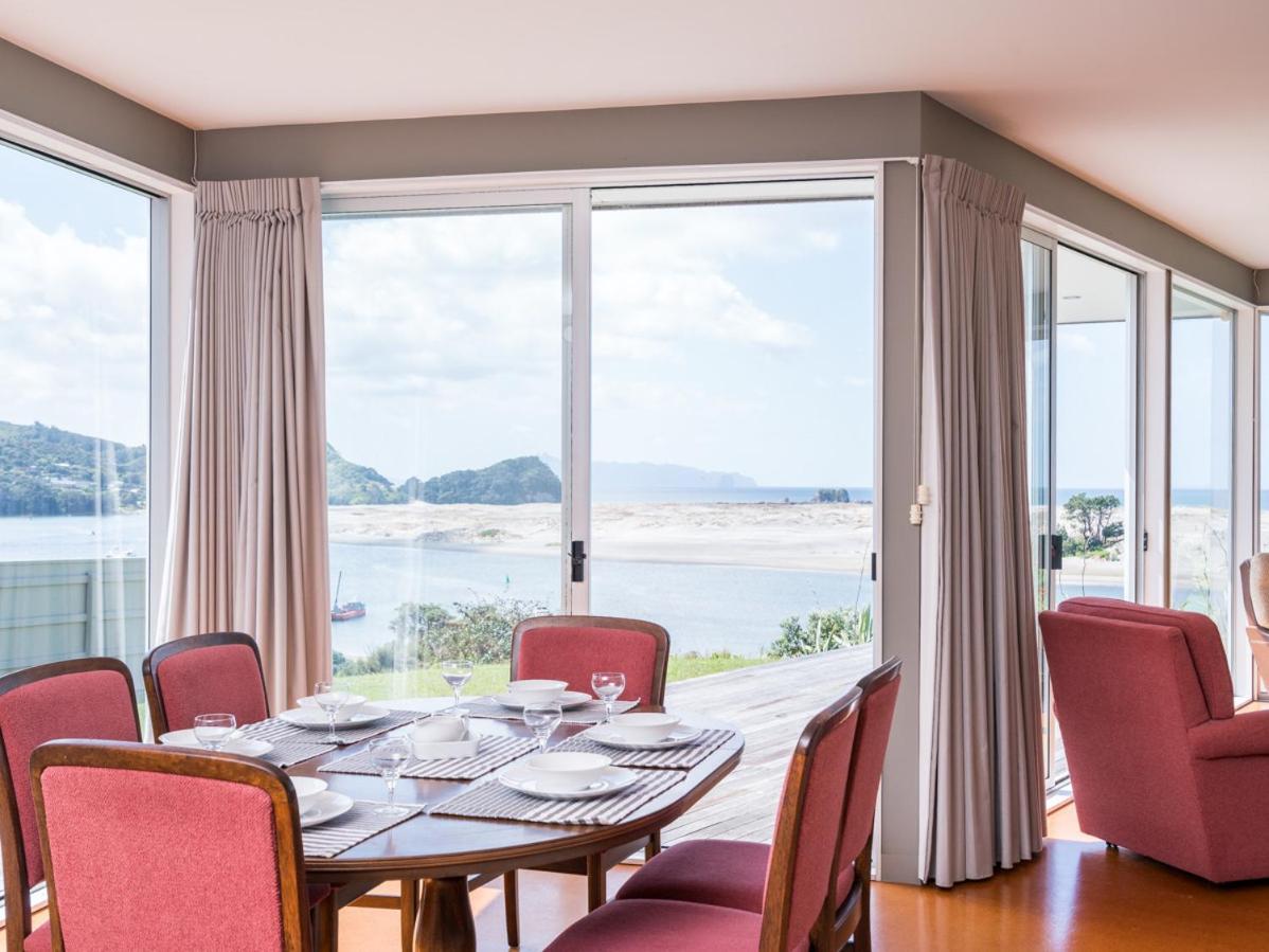 Roberts Retreat - Mangawhai Holiday Home Екстериор снимка