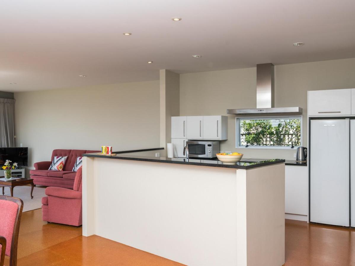 Roberts Retreat - Mangawhai Holiday Home Екстериор снимка