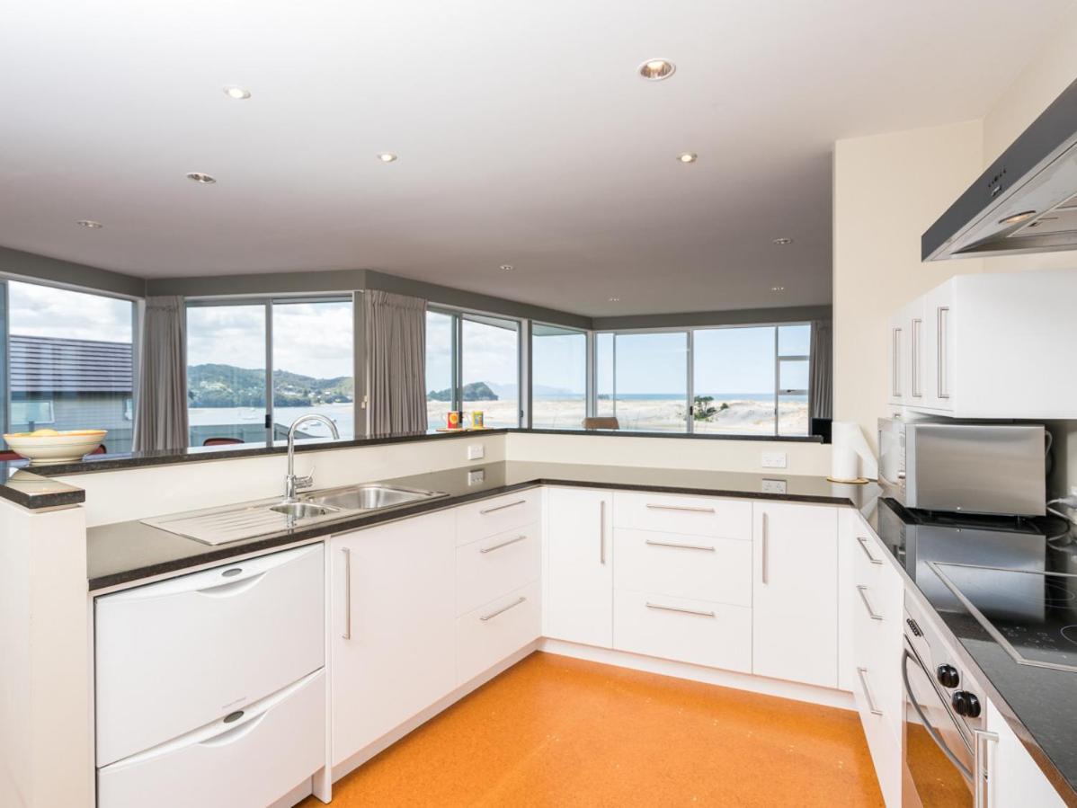 Roberts Retreat - Mangawhai Holiday Home Екстериор снимка